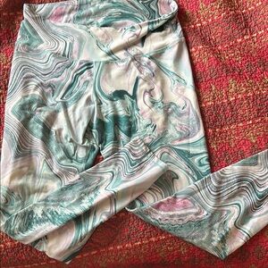 Swirl Pattern Powerpress Leggings